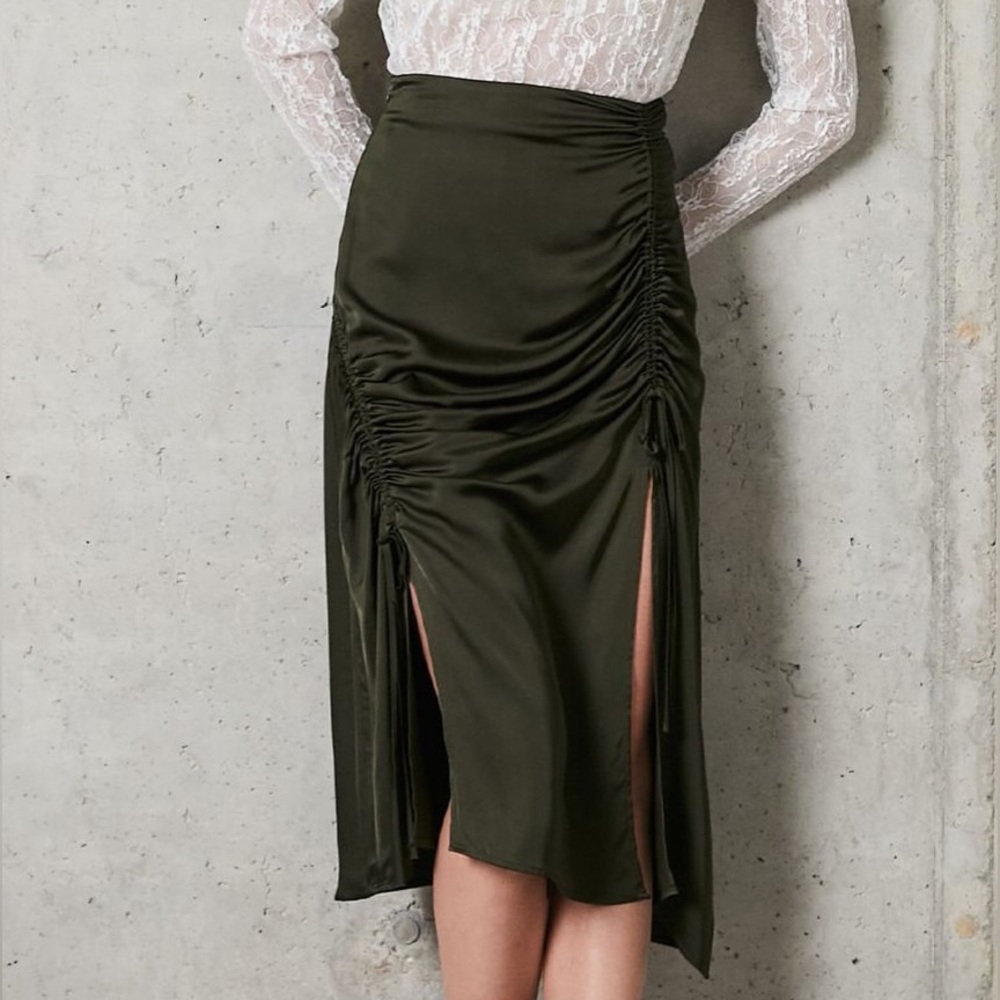 MOTF Satin Ruched Split-Thigh Skirt | Olive Green | Medium | New in Package